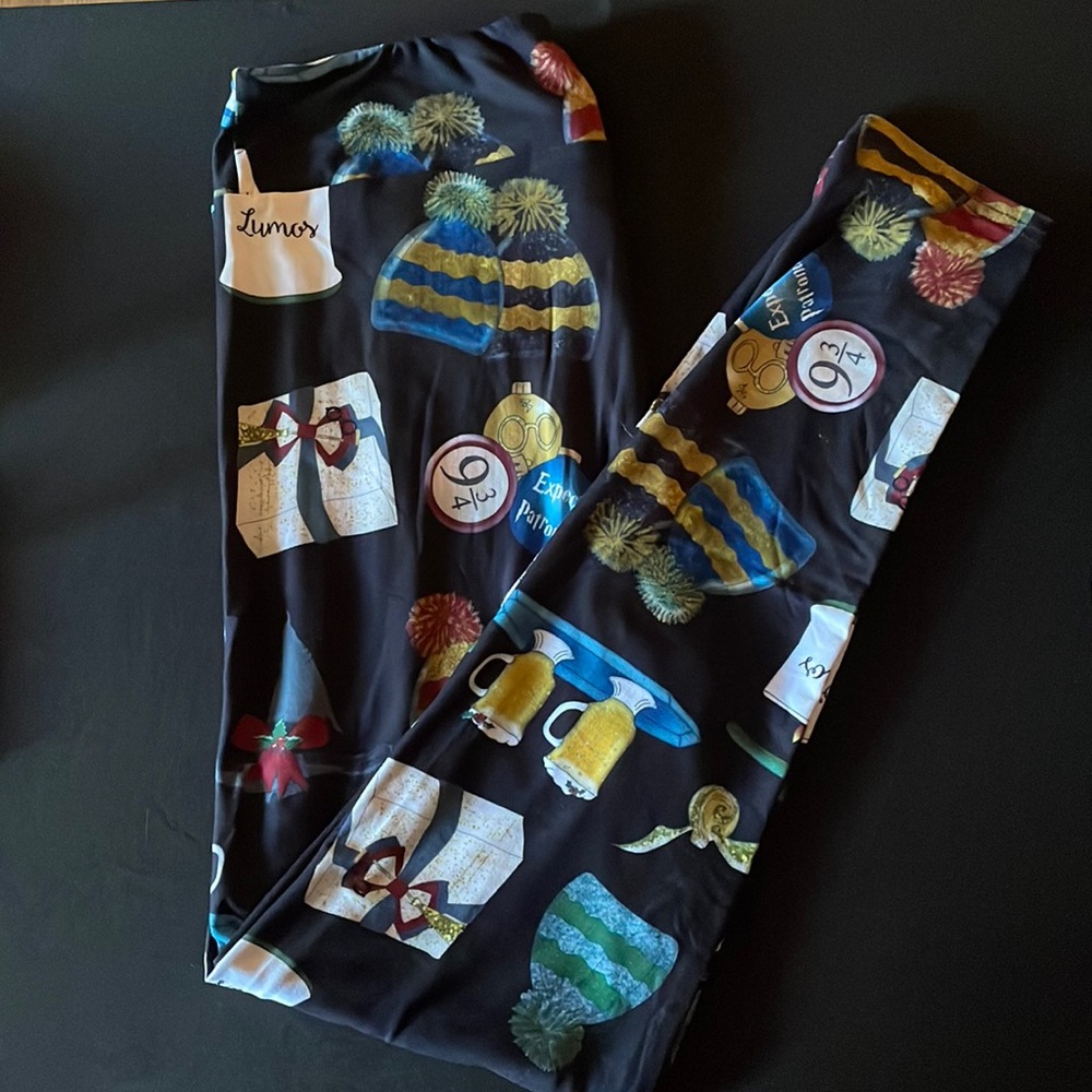 Harry Potter 9 3/4 Buttery Soft New Leggings.